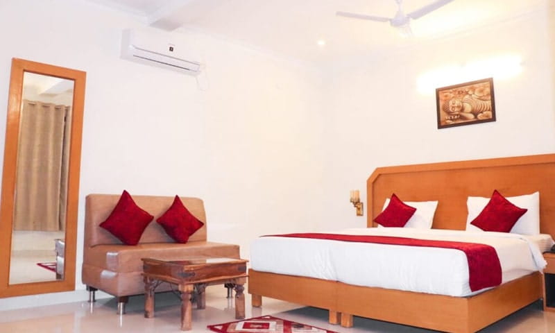 Executive Deluxe Suite